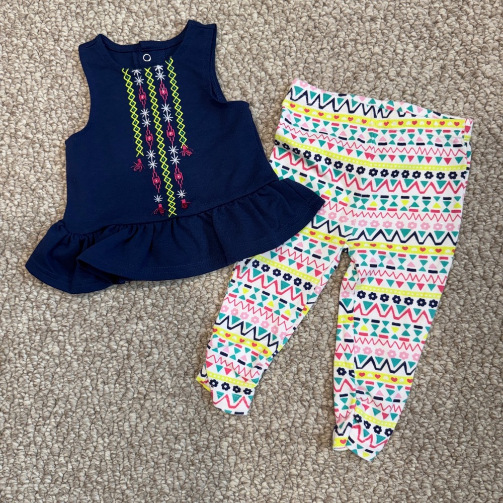 Baby Essentials Navy‎ Peplum Top and Geometric Print Leggings Set Size 12 Months